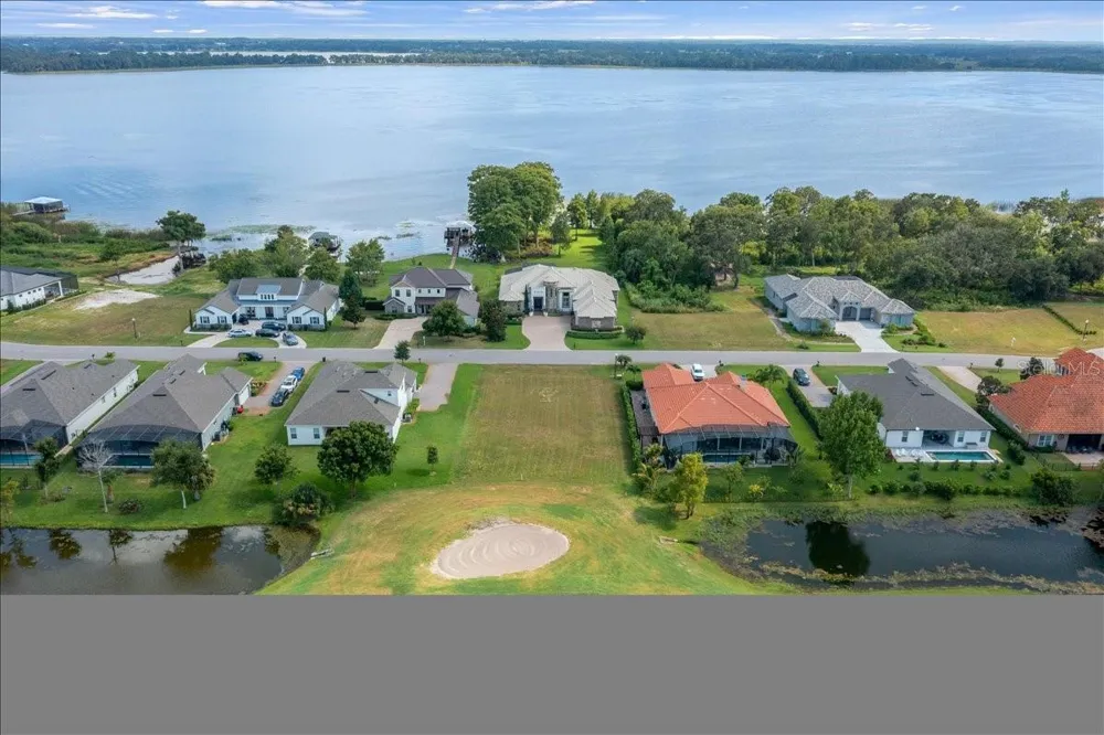 LIVE OAK DRIVE Tavares, FL 32778