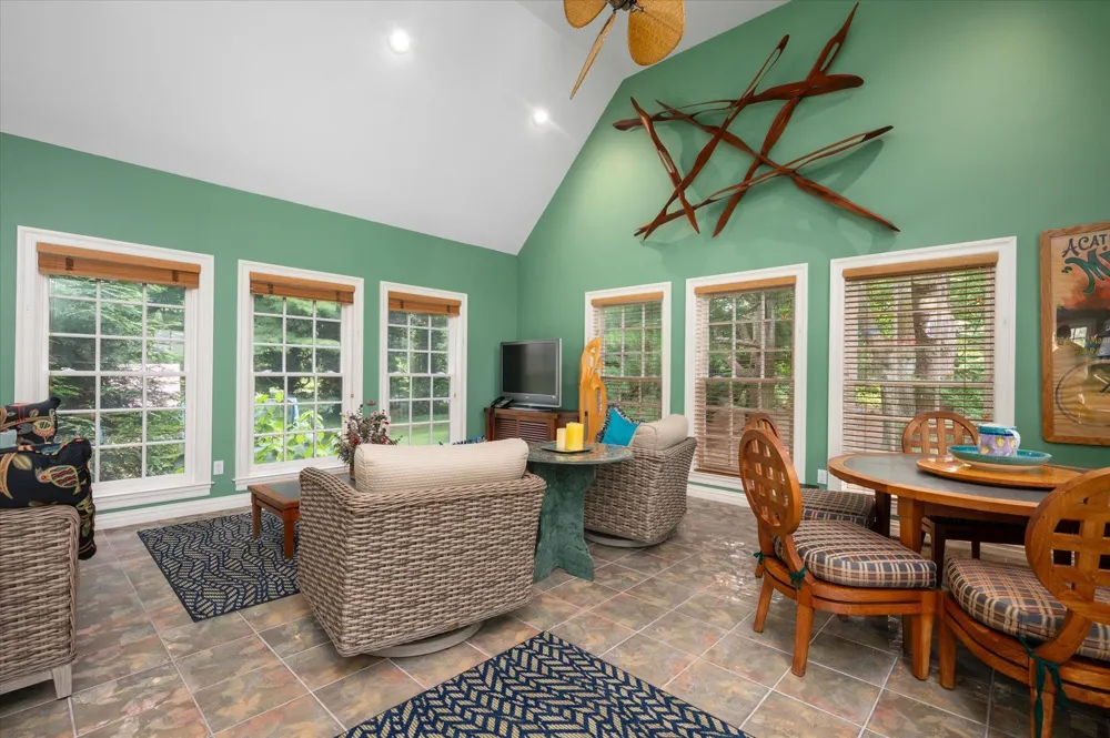 4 Clock Tower Lane Old Westbury, NY 11568