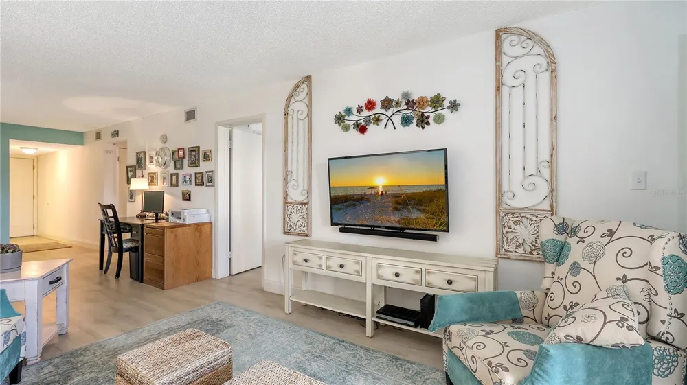 3845 LAKE BAYSHORE DRIVE #F103 Bradenton, FL 34205