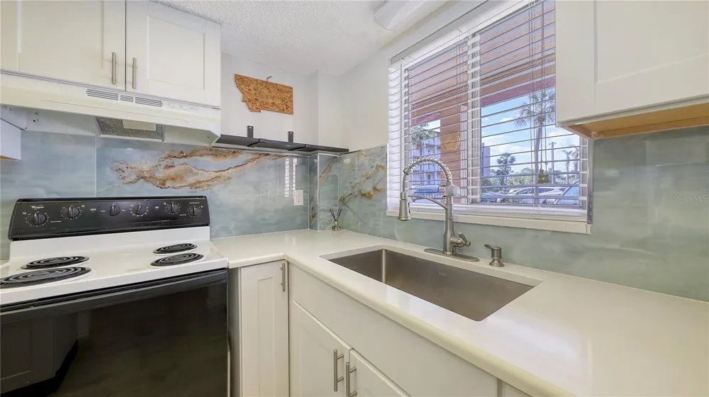 3845 LAKE BAYSHORE DRIVE #F103 Bradenton, FL 34205