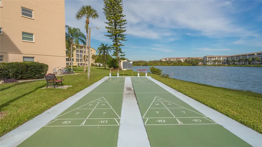3845 LAKE BAYSHORE DRIVE #F103 Bradenton, FL 34205