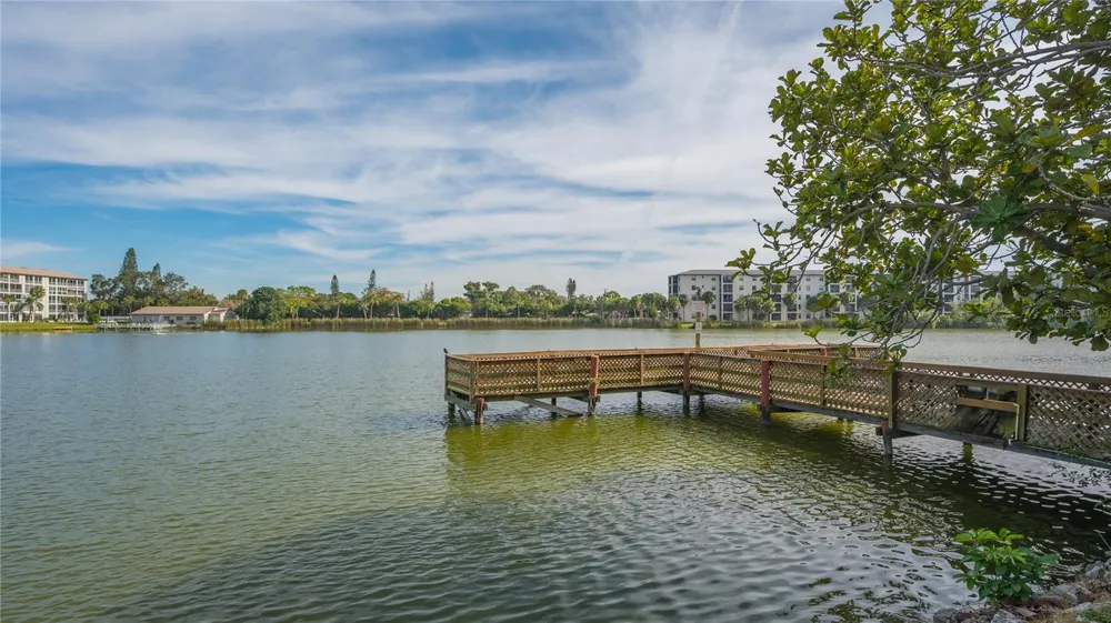 3845 LAKE BAYSHORE DRIVE #F103 Bradenton, FL 34205