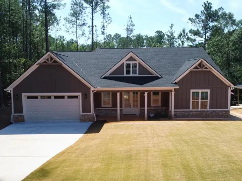 306 Clipper Trace
