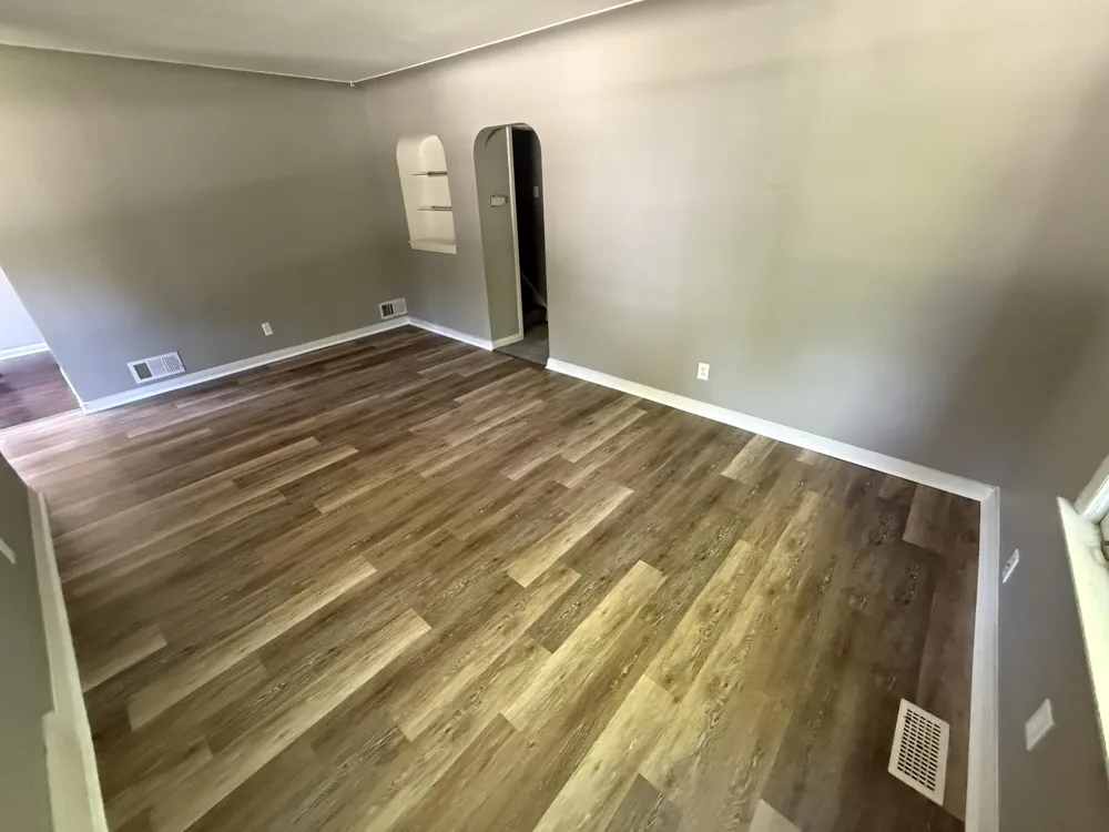 26655 Rosewood Street Roseville, MI 48066
