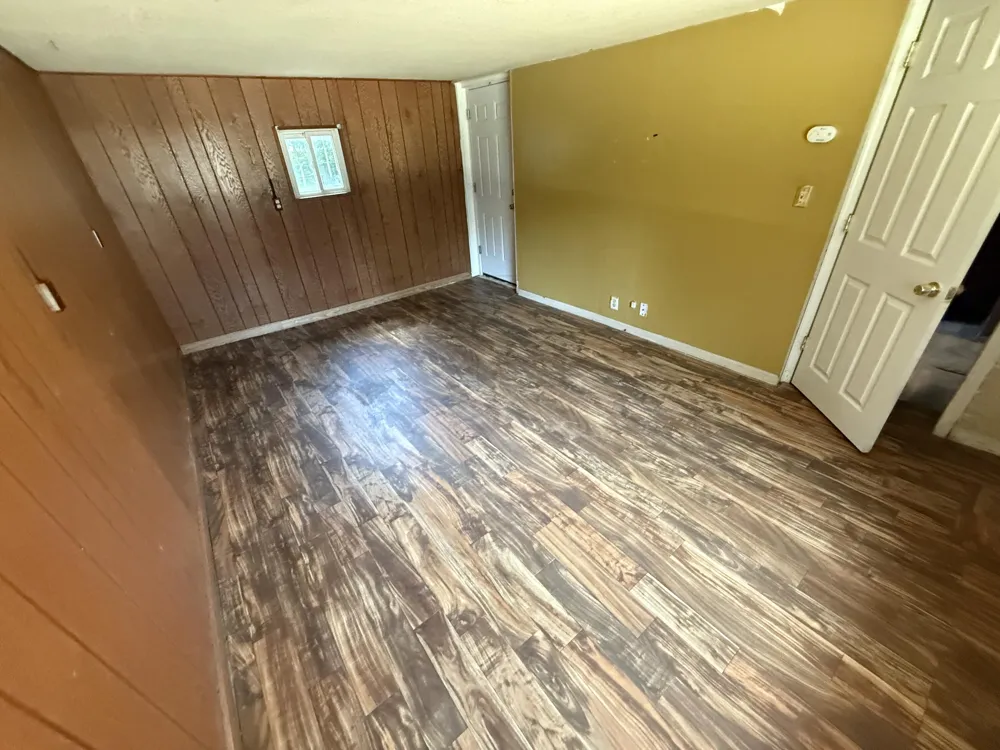 26655 Rosewood Street Roseville, MI 48066