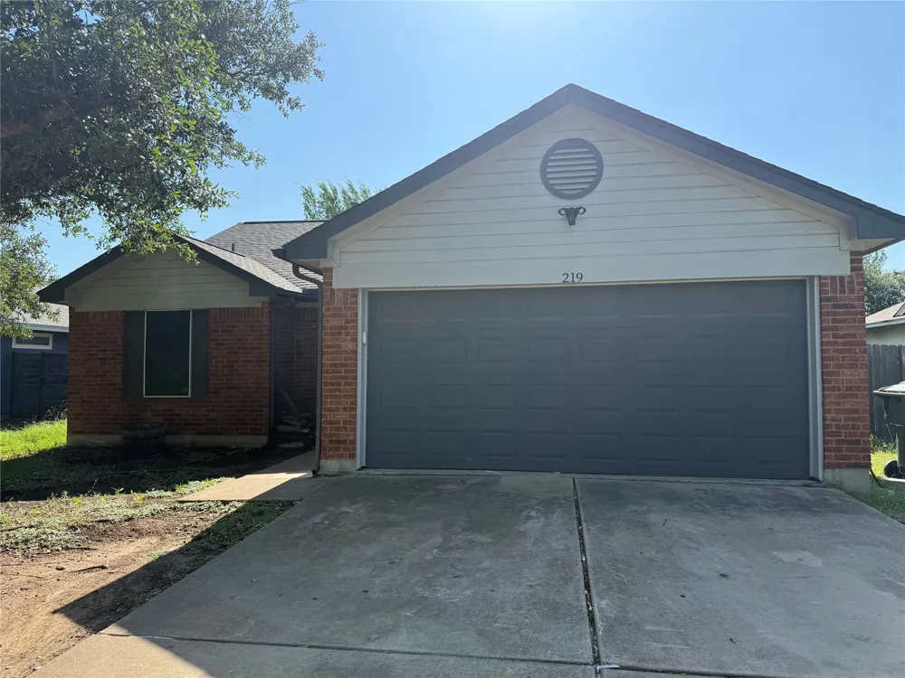 219 Juniper Drive Georgetown, TX 78626
