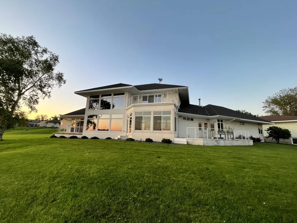 553 Lake Street Sauk Centre, MN 56378