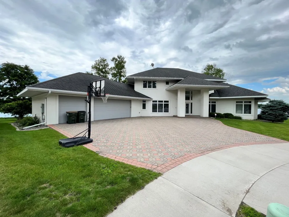 553 Lake Street Sauk Centre, MN 56378