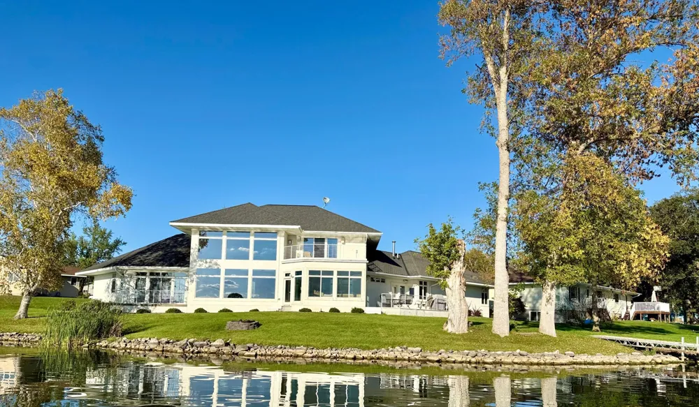 553 Lake Street Sauk Centre, MN 56378