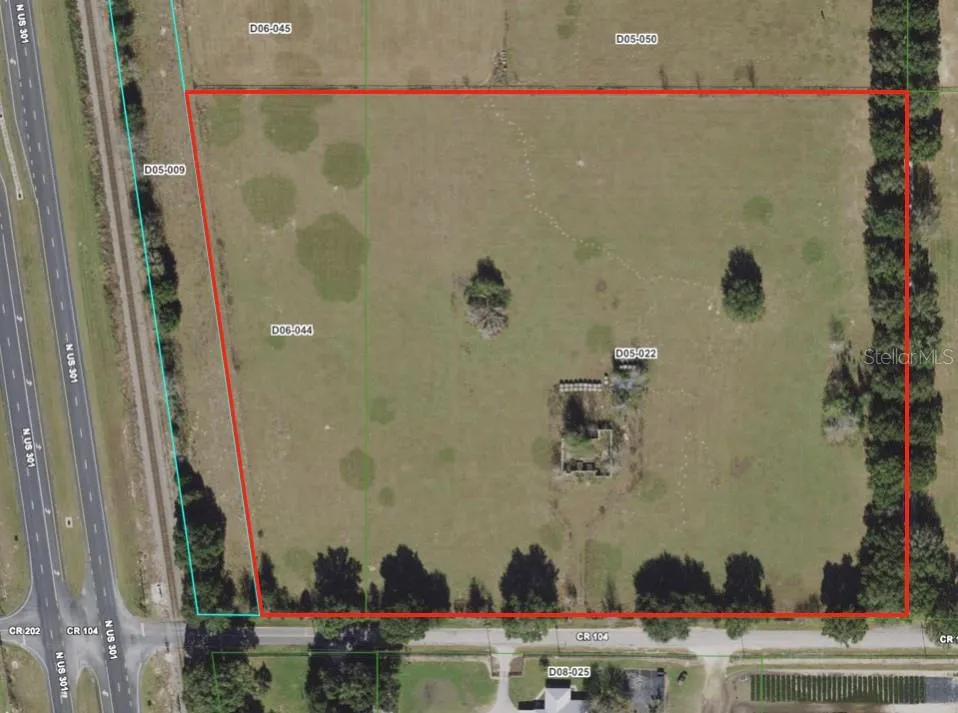 4040 COUNTY ROAD 104 Oxford, FL 34484