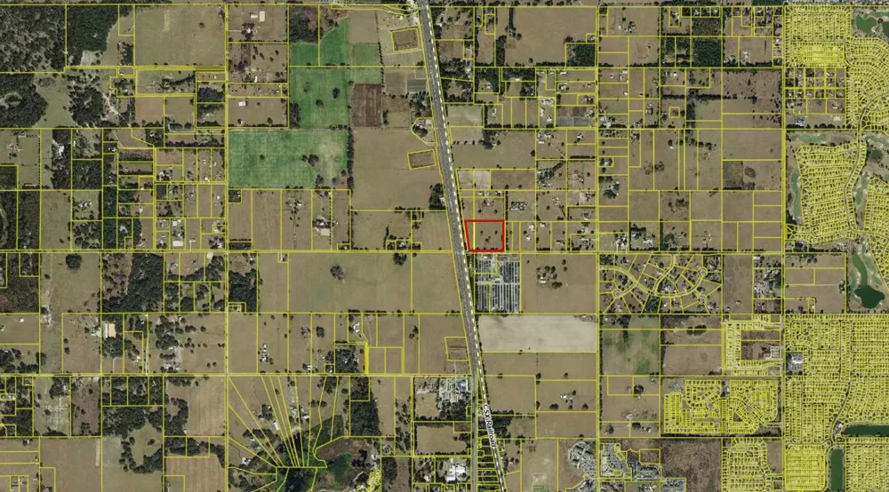 4040 COUNTY ROAD 104 Oxford, FL 34484