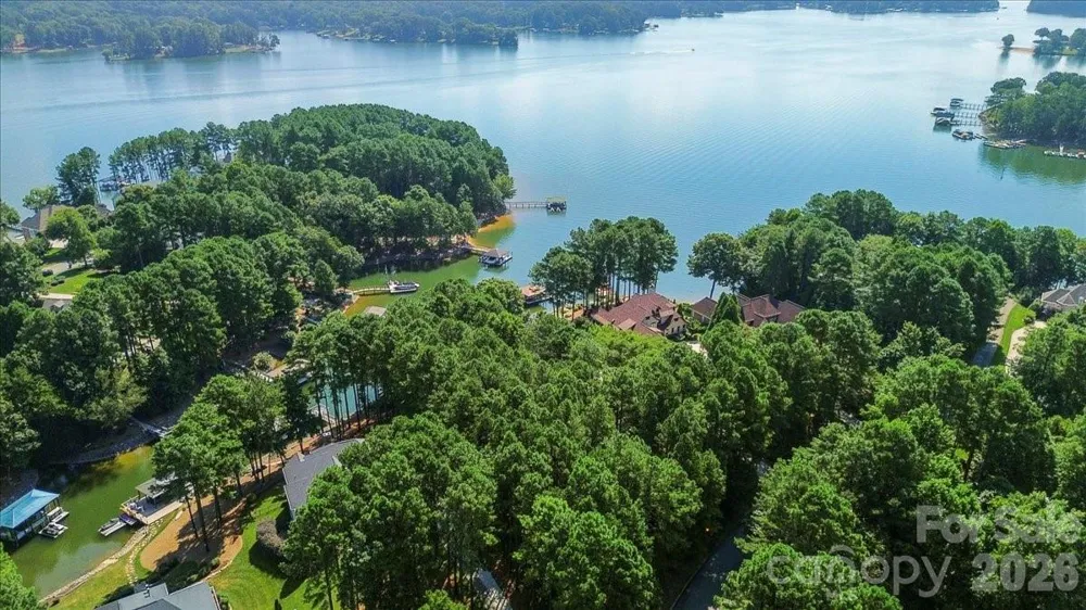 9178 Fair Oak Drive Sherrills Ford, NC 28673