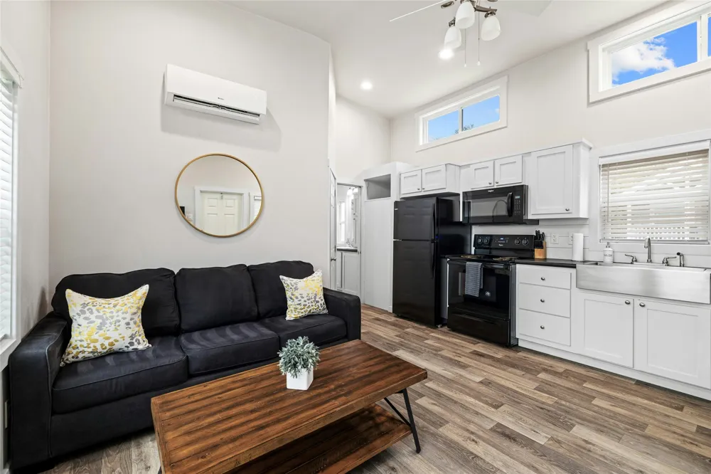 257 County Road 278 Unit D Road #D Liberty Hill, TX 78642