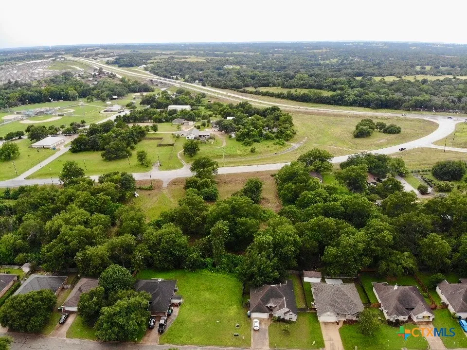 2774 N Park St Brenham, TX 77833