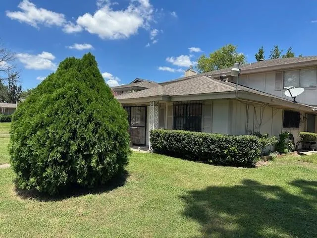 5662 Birchmont Drive #A Houston, TX 77091