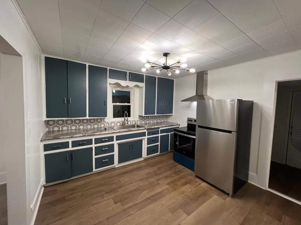111 2nd Street McLean, TX 79061