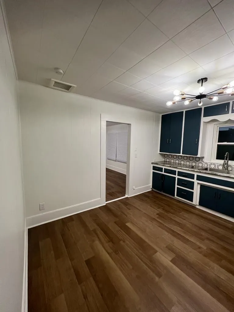 111 2nd Street McLean, TX 79061