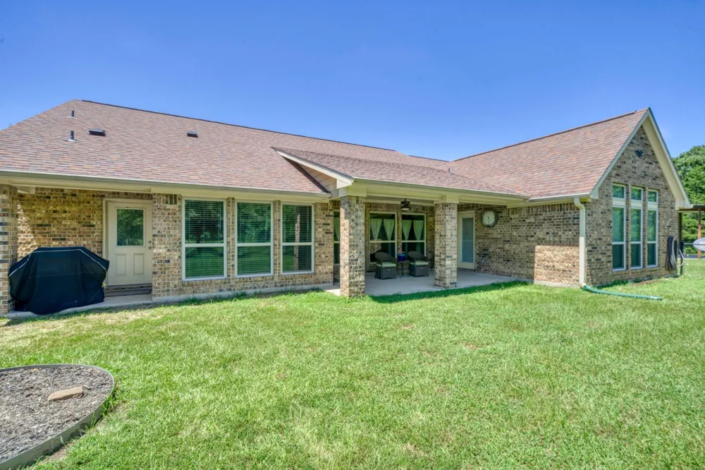 9945 Oxford Cemetery Road Madisonville, TX 77864
