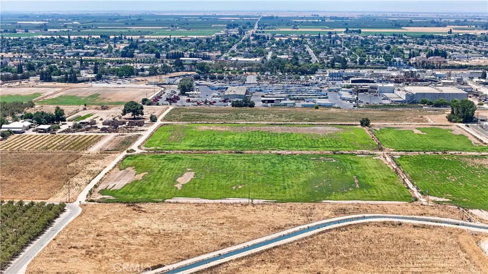 1777 Bird Livingston, CA 95334