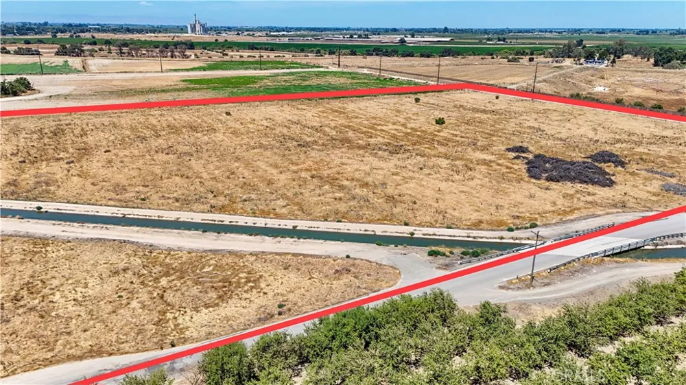 1777 Bird Livingston, CA 95334
