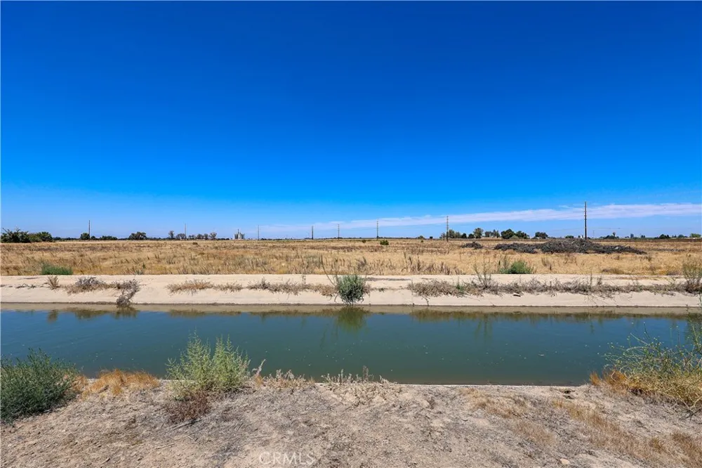 1777 Bird Livingston, CA 95334