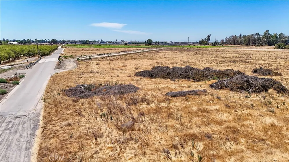 1777 Bird Livingston, CA 95334