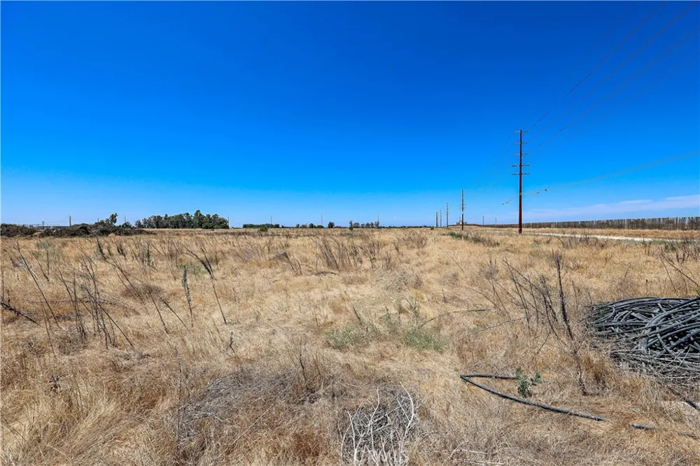 1777 Bird Livingston, CA 95334