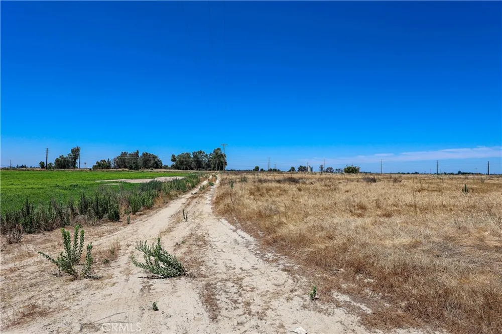 1777 Bird Livingston, CA 95334