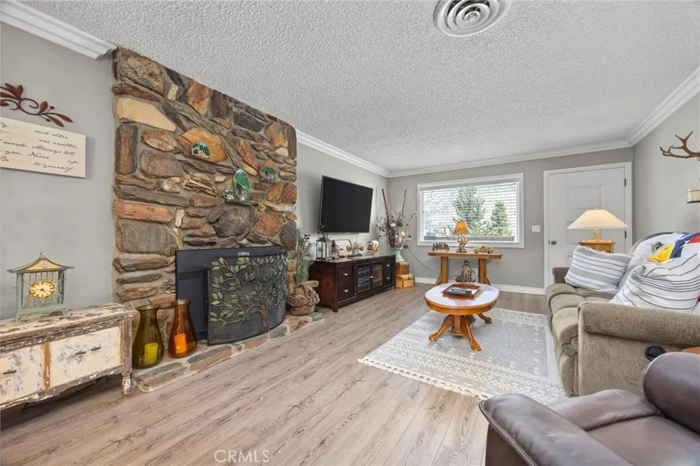119 Pine Drive Kernville, CA 93238