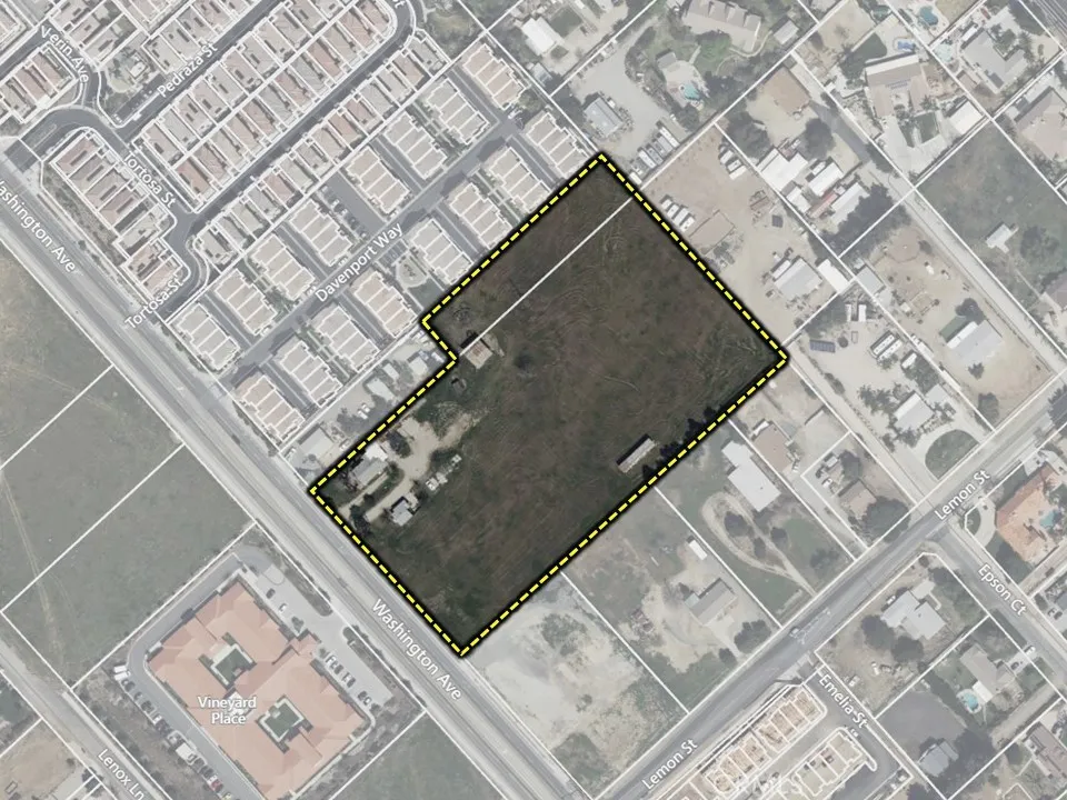 24264 Washington Avenue Murrieta, CA 92562