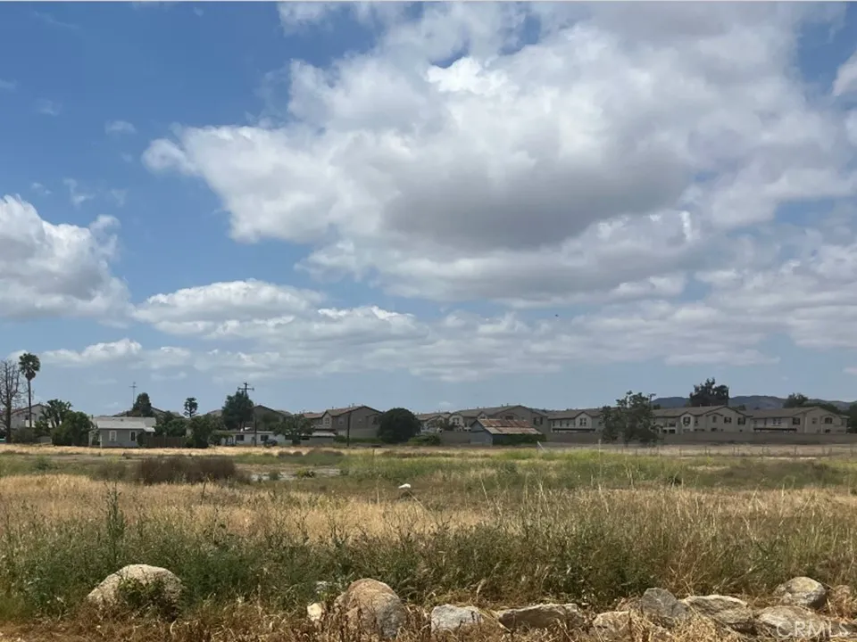 24264 Washington Avenue Murrieta, CA 92562