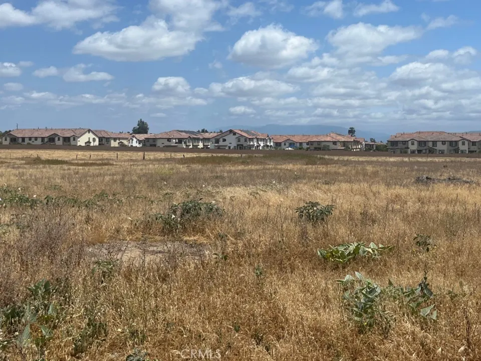24264 Washington Avenue Murrieta, CA 92562
