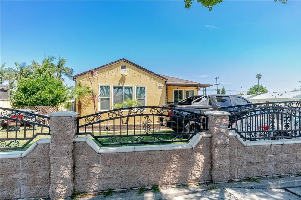 6019 Gotham Street Bell Gardens, CA 90201