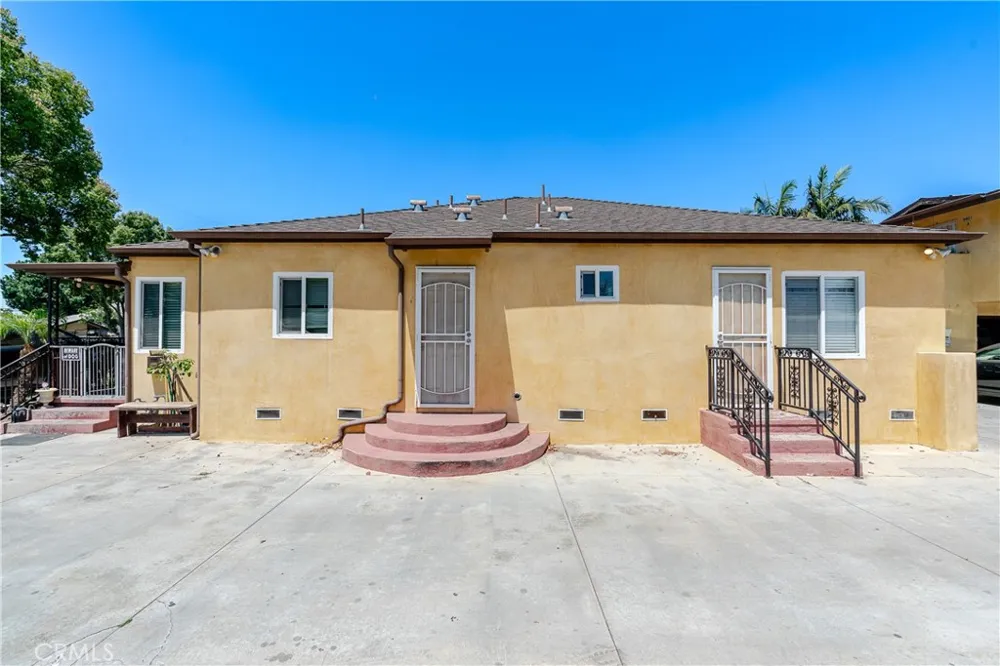 6019 Gotham Street Bell Gardens, CA 90201