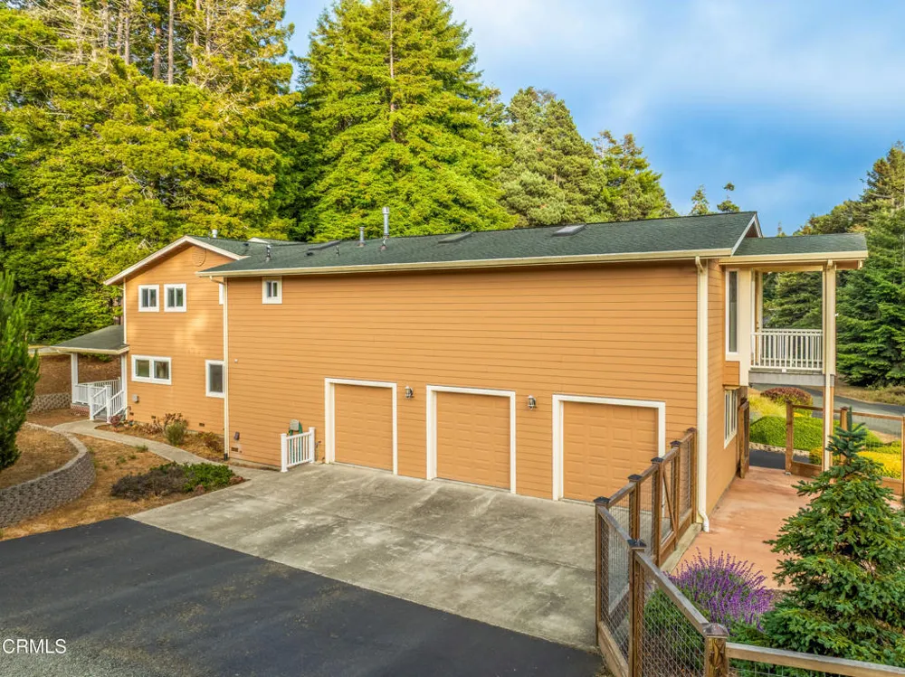 16611 Pearl Ranch Road Fort Bragg, CA 95437