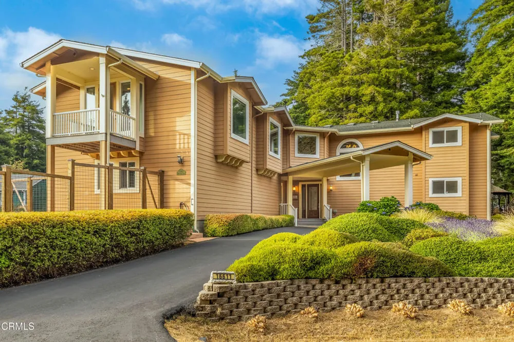 16611 Pearl Ranch Road Fort Bragg, CA 95437