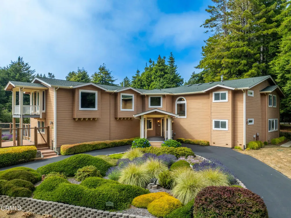 16611 Pearl Ranch Road Fort Bragg, CA 95437