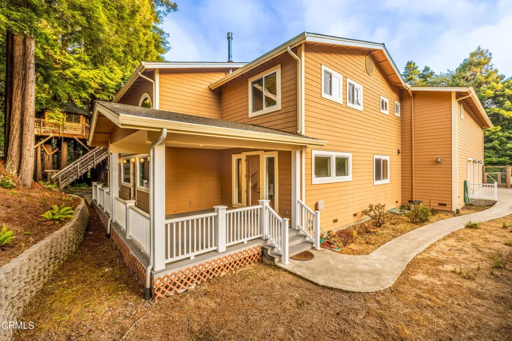 16611 Pearl Ranch Road Fort Bragg, CA 95437