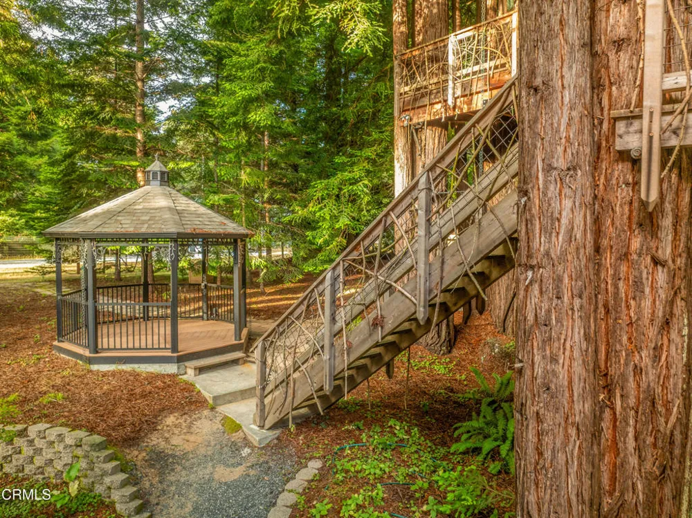 16611 Pearl Ranch Road Fort Bragg, CA 95437