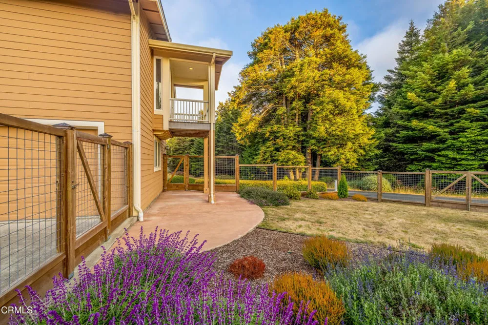 16611 Pearl Ranch Road Fort Bragg, CA 95437