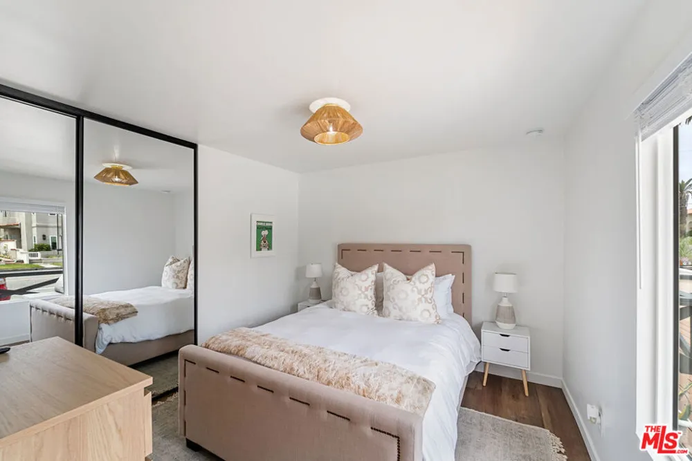 213 17th Street #A Huntington Beach, CA 92648