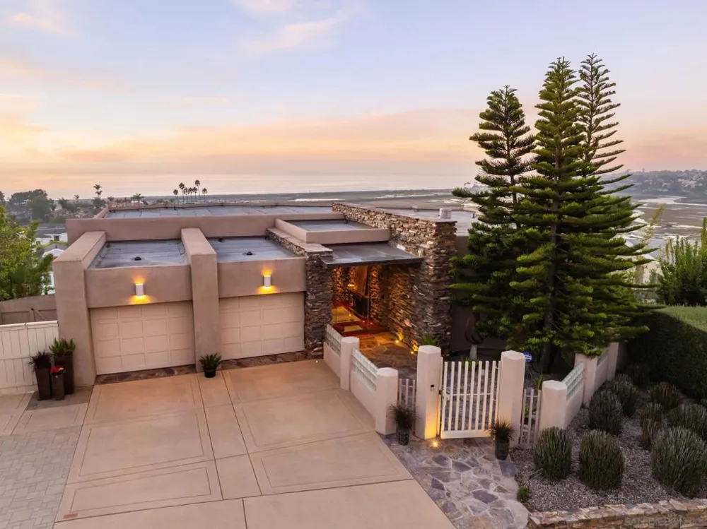 779 Barbara Ave Solana Beach, CA 92075