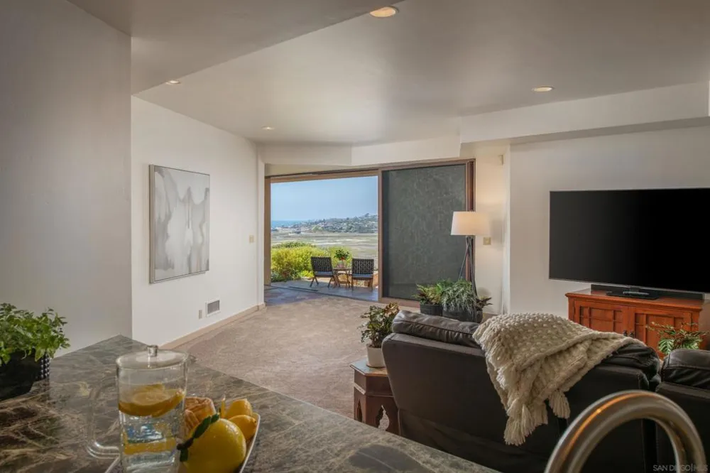 779 Barbara Ave Solana Beach, CA 92075