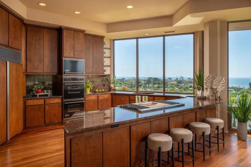 779 Barbara Ave Solana Beach, CA 92075