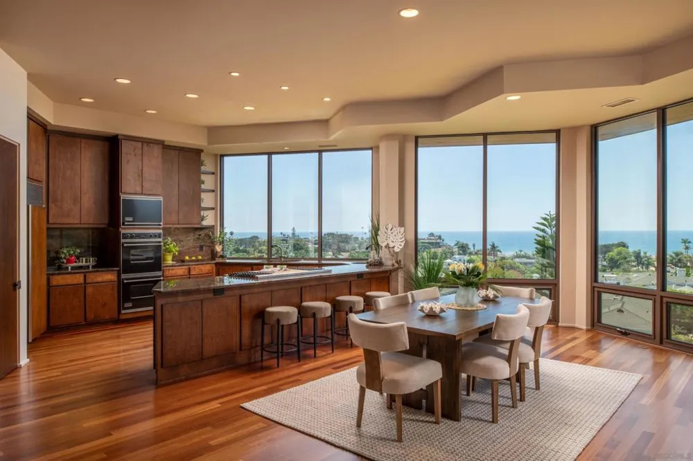 779 Barbara Ave Solana Beach, CA 92075