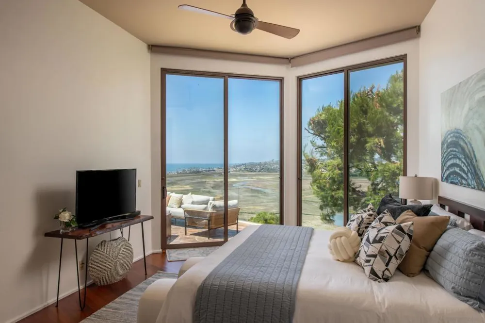 779 Barbara Ave Solana Beach, CA 92075