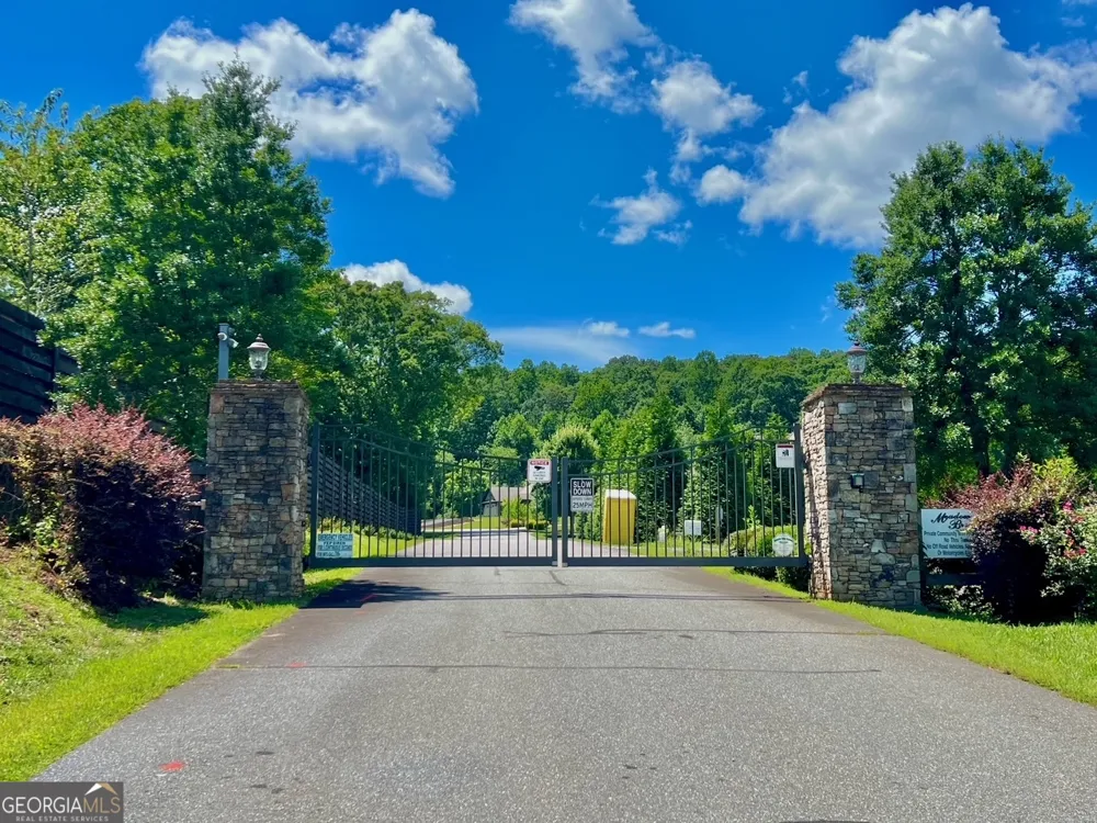 64 Meadow Brooke DR Young Harris, GA 30582