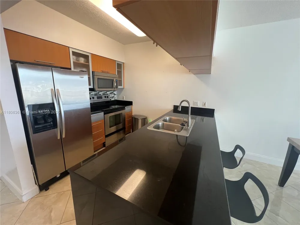 1750 Bayshore Dr #1410 Miami, FL 33132