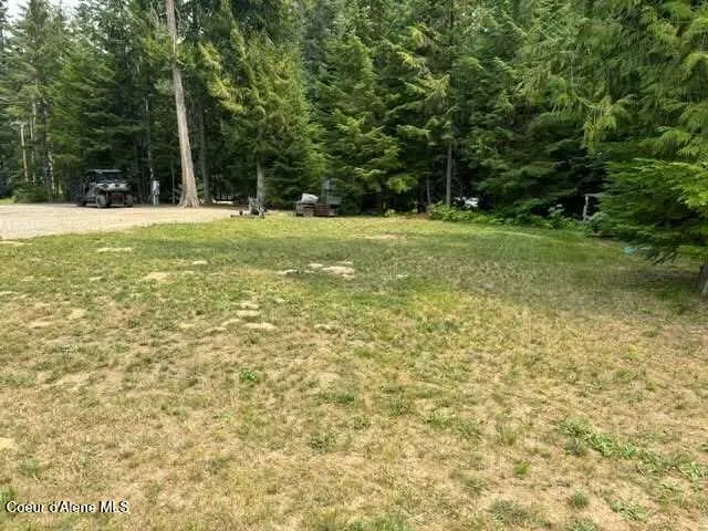 467 Arnold Drive Coolin, ID 83821
