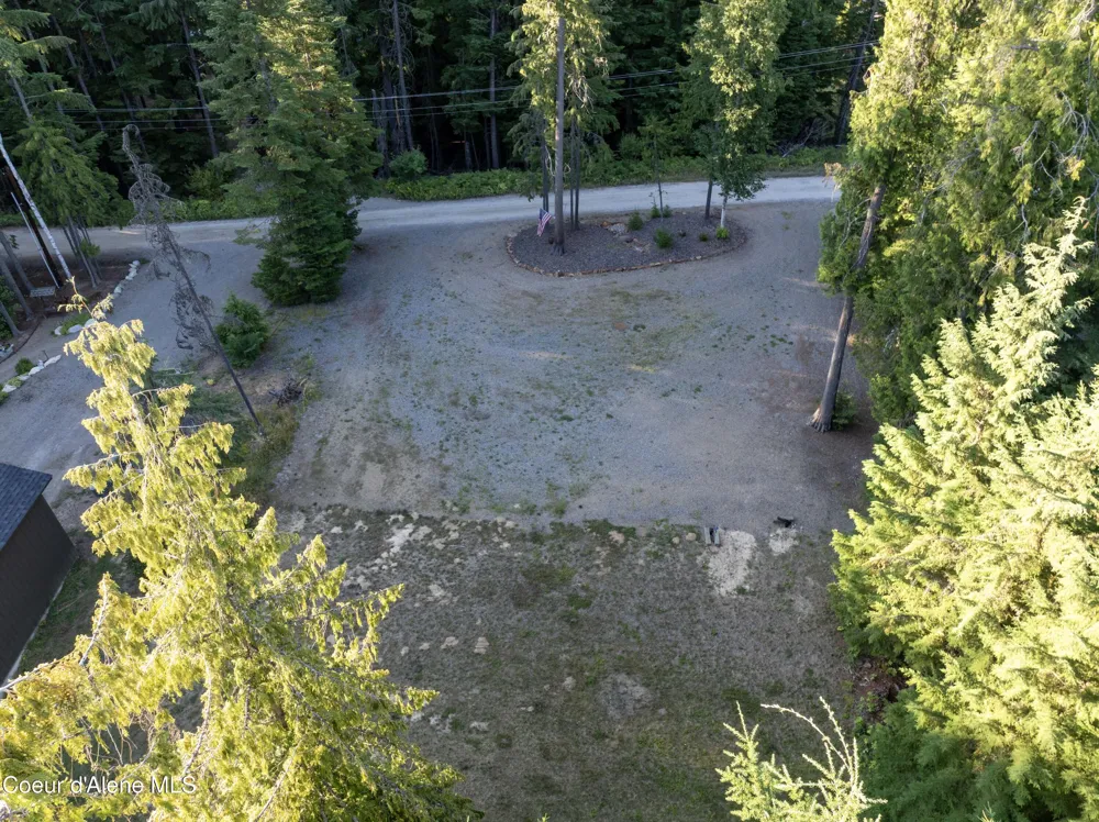 467 Arnold Drive Coolin, ID 83821